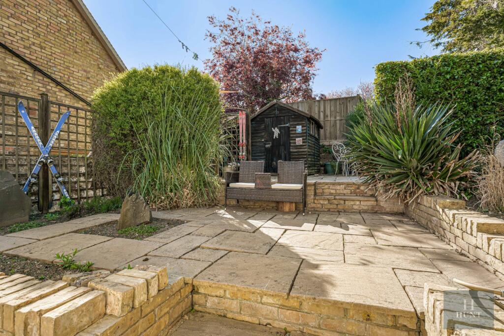 House in Hemel Hempstead, Long Crendon - View 2