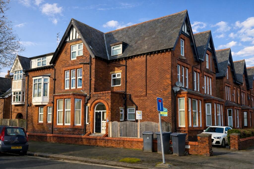 Main image of property: Flat 3, 29 Cecil Court 