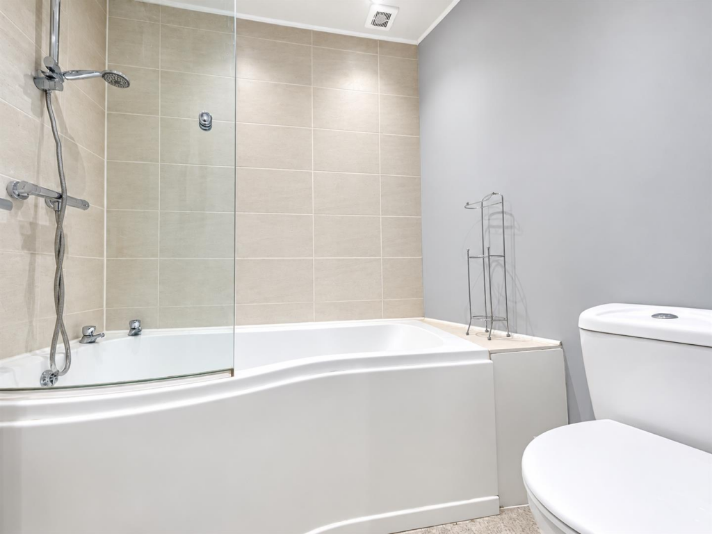 Apartment in Rochester - View 4