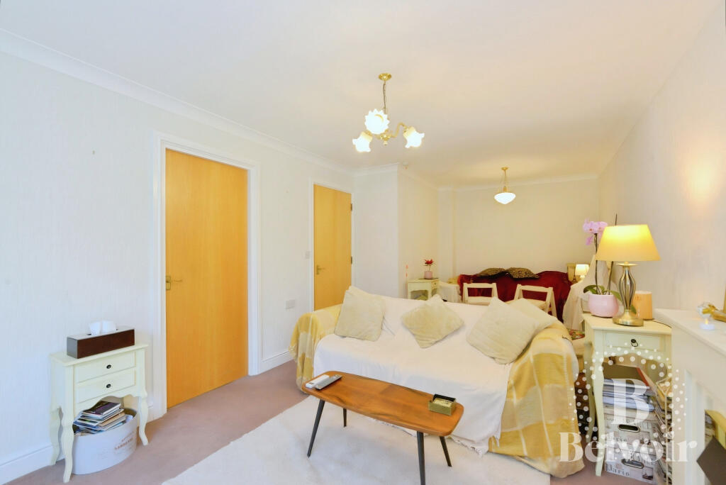 Apartment in Shrewsbury - More