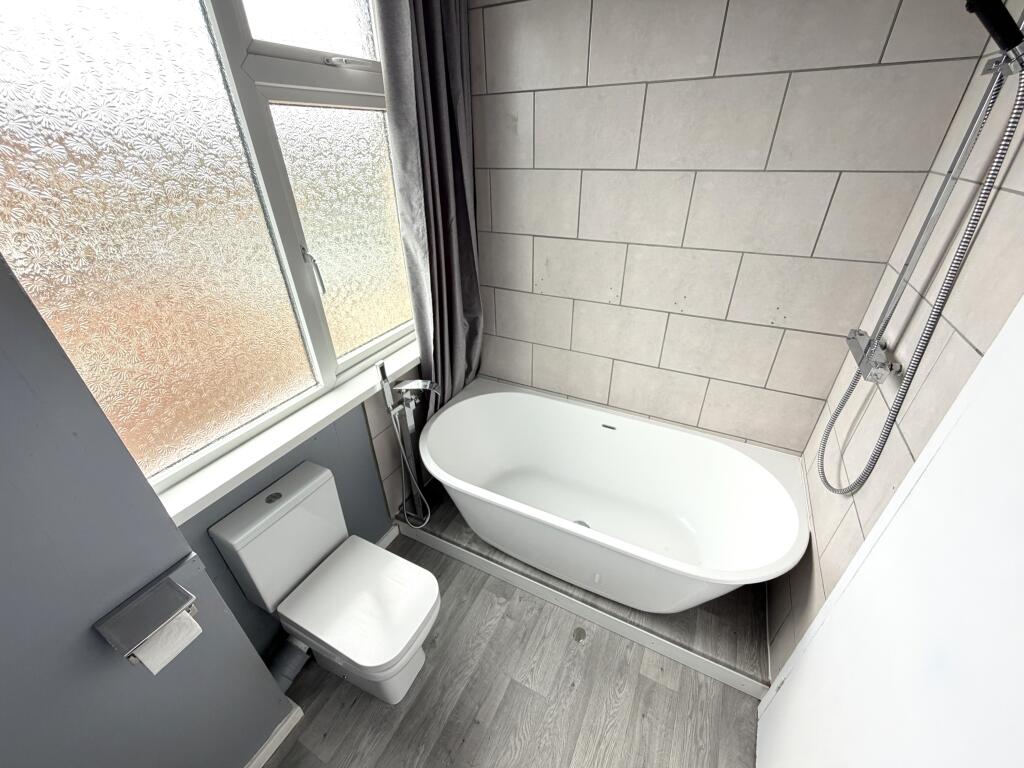 House in Devizes, Wiltshire - View 3