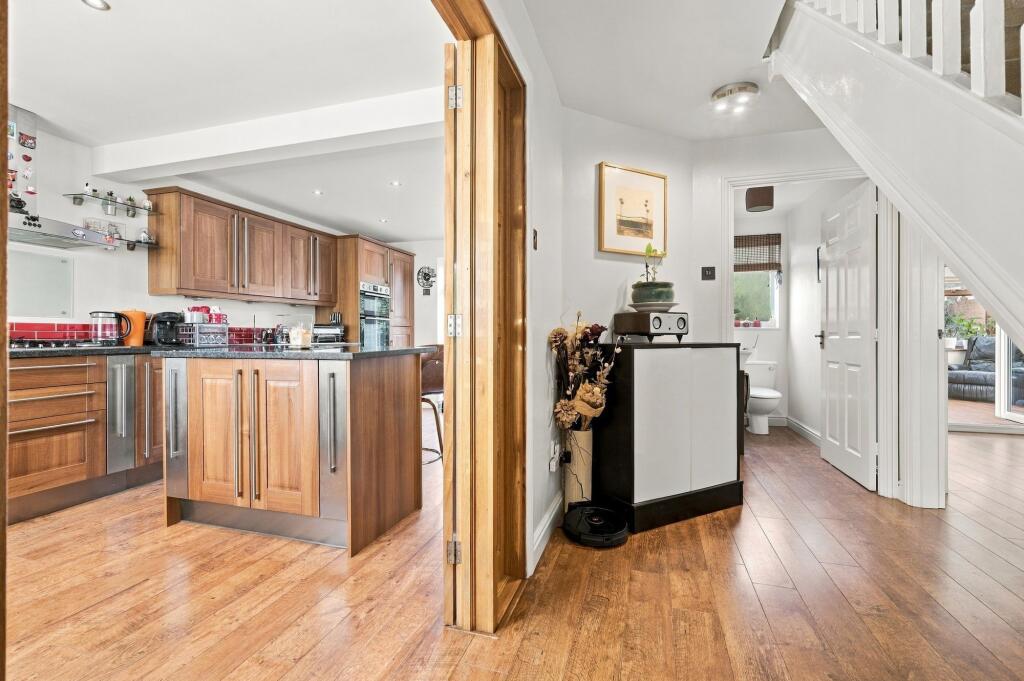 House in Romford - View 3