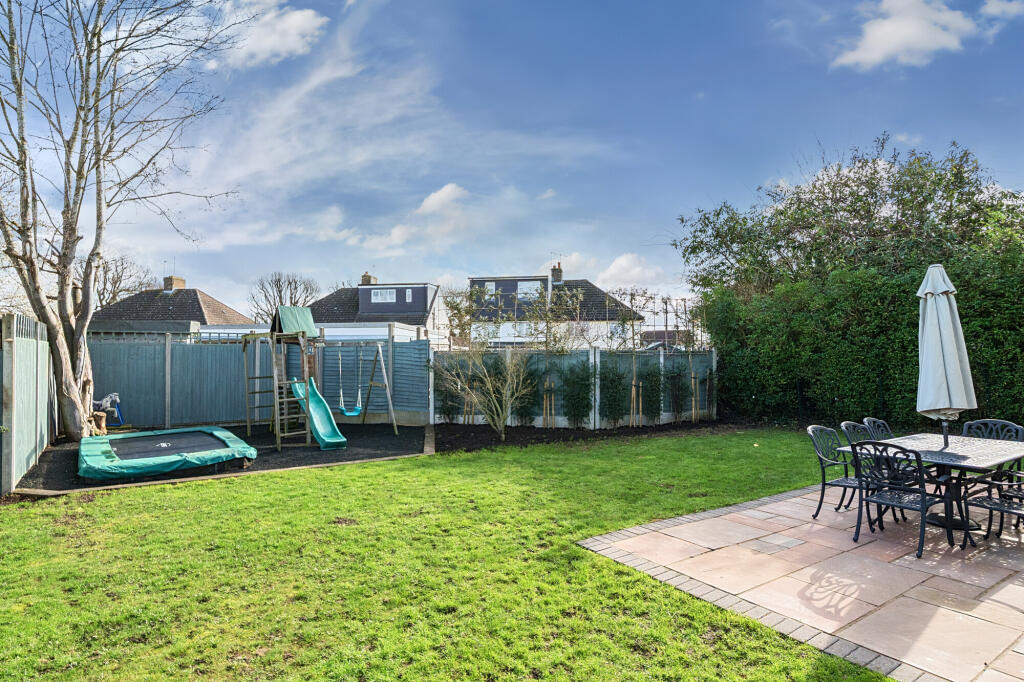 House in London - View 5