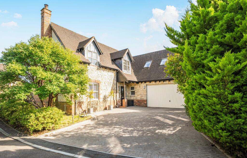 Main image of property: Quiet setting in Meare, between Wedmore and Glastonbury