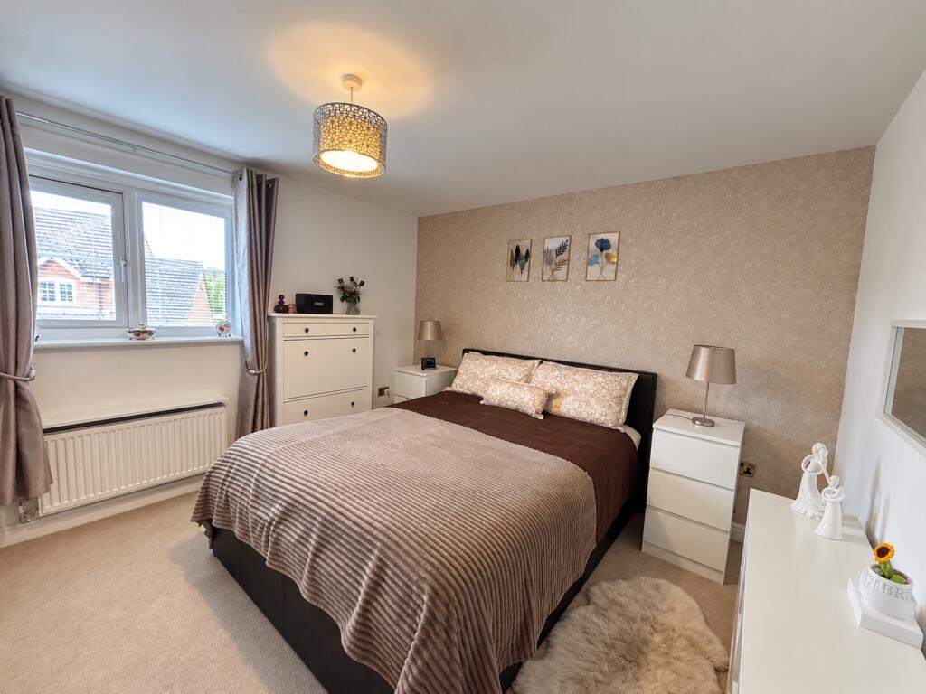 Apartment in Wakefield - More