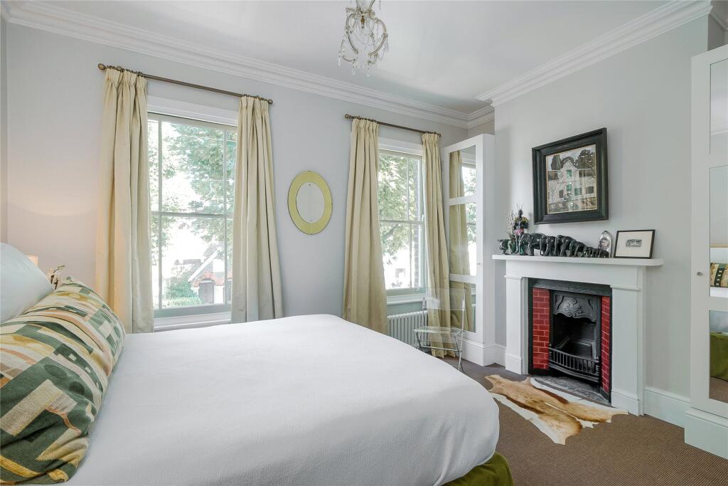 House in London - View 5