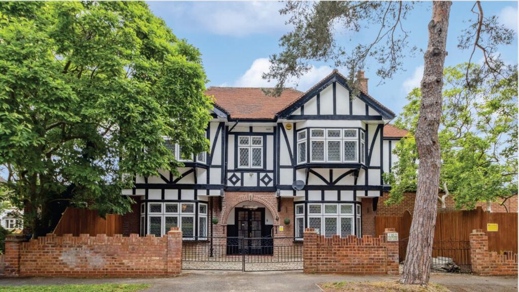 Main image of property: Hillview Road, Pinner, HA5