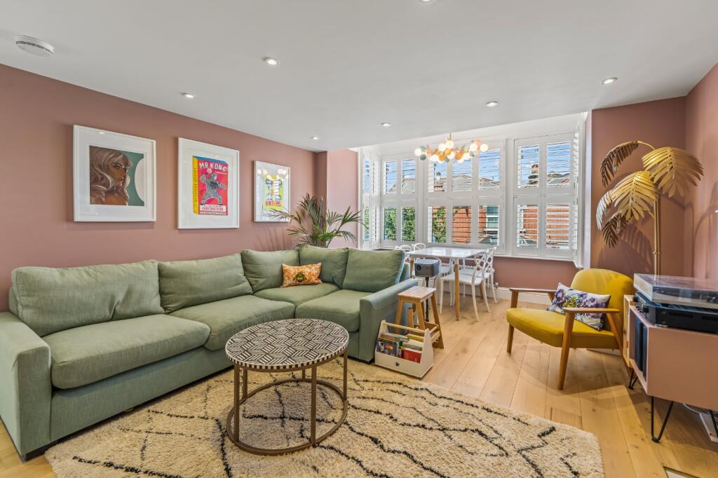 Apartment in Twickenham, East Twickenham, Petersham - View 4
