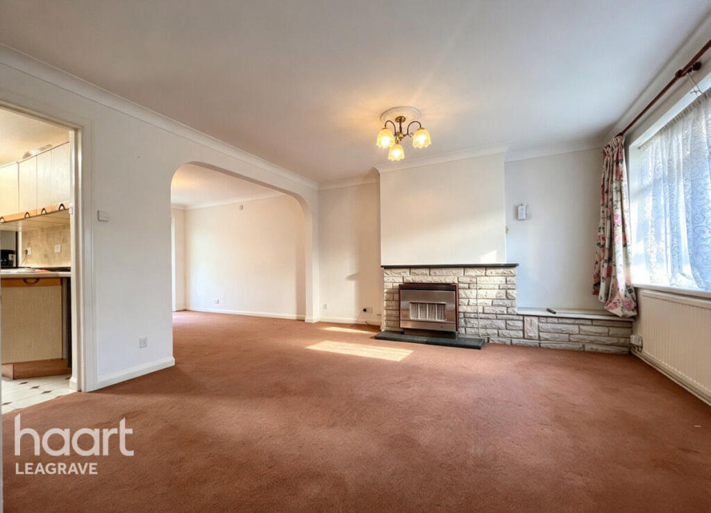 House in Luton - View 2