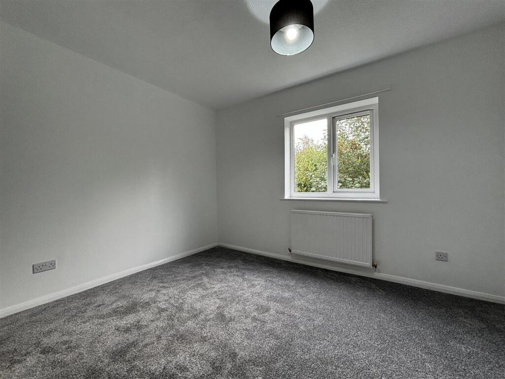 Apartment in Leeds, West Yorkshire - View 3