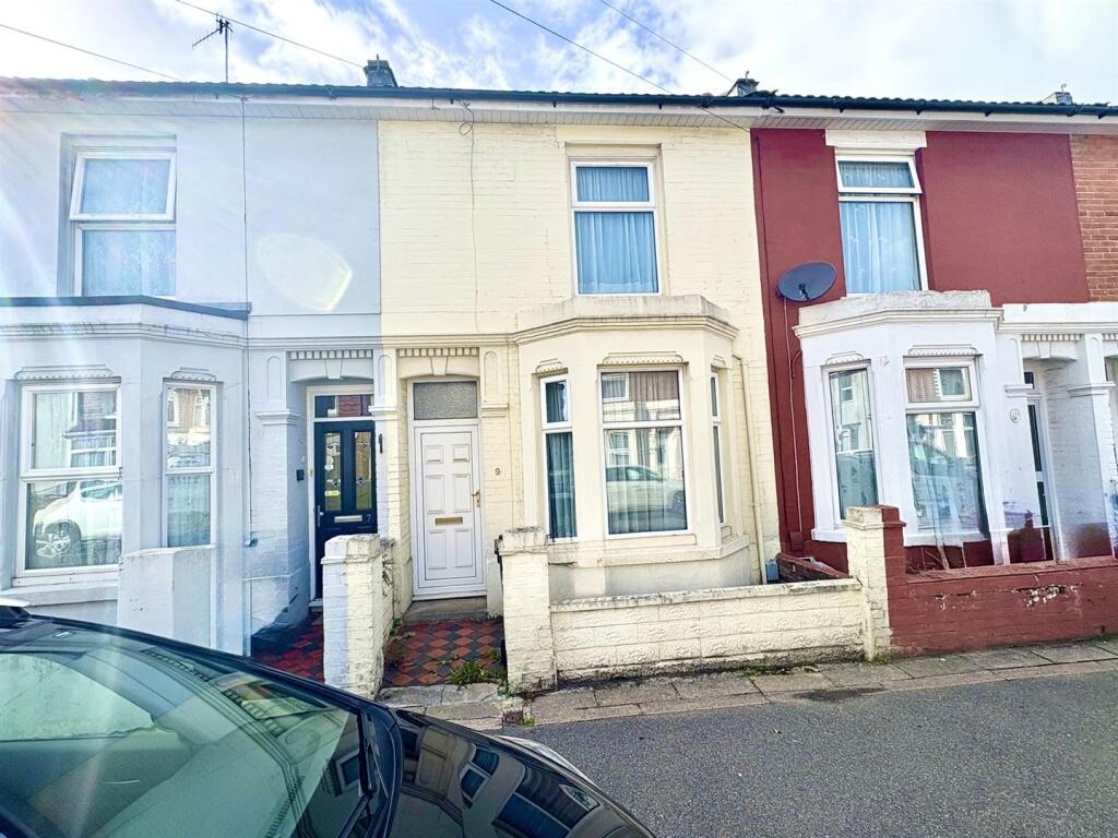 2-bed terraced on Frogmore Road, Southsea, £179,995