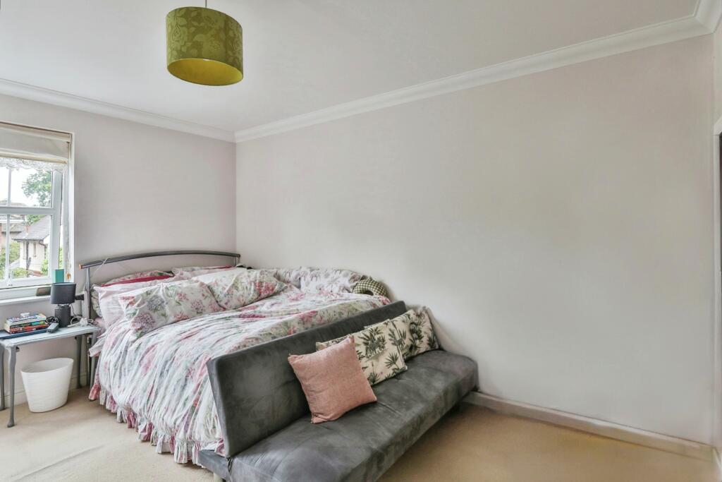 Apartment in Bournemouth - View 4