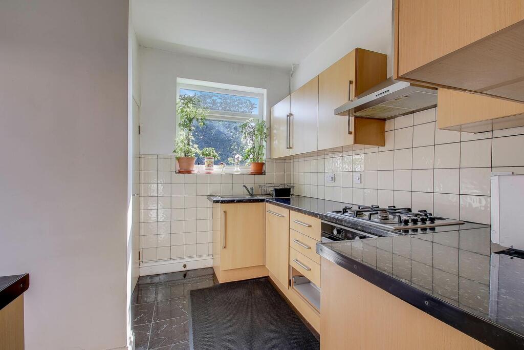 House in London - View 4