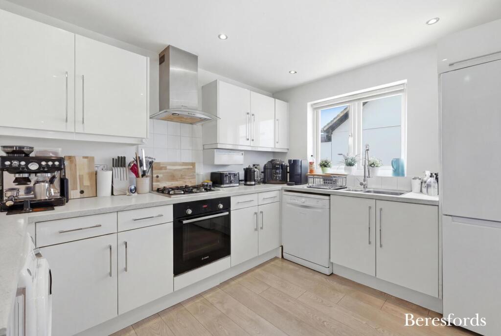 Byron Road, Hutton, CM13 - View 6