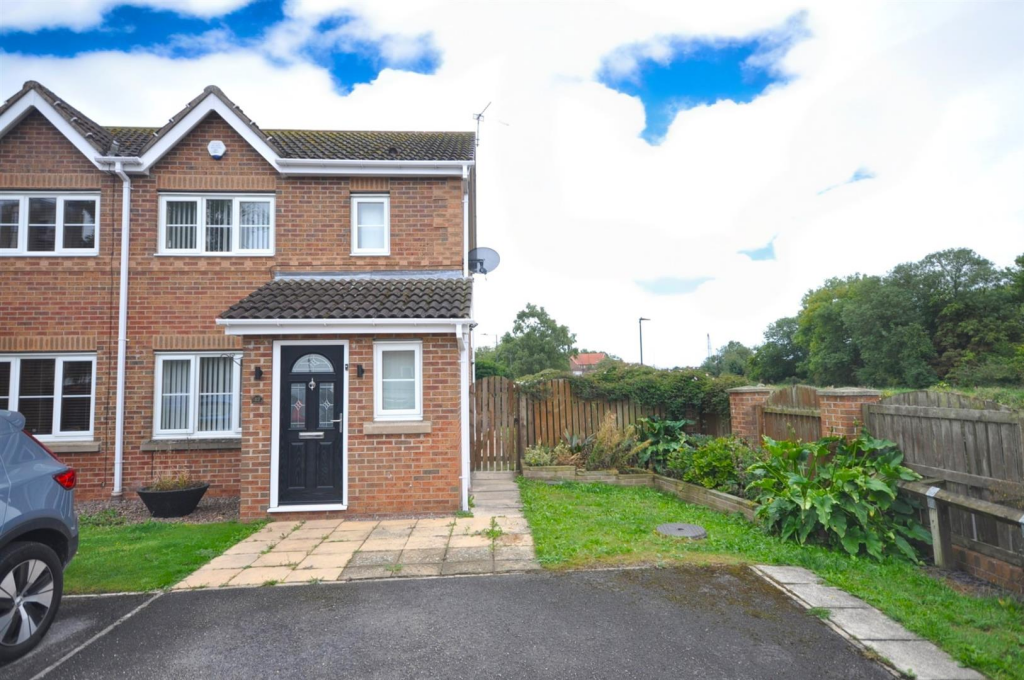 Main image of property: Orchard Street, Thorne, Doncaster