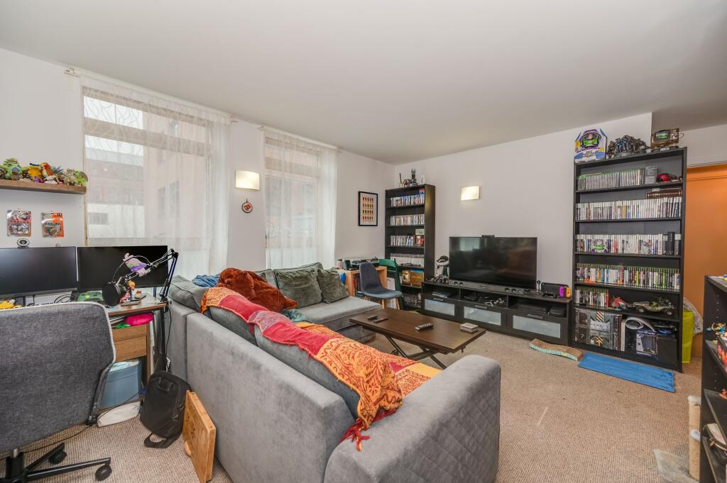 Apartment in Sheffield, South Yorkshire - View 5