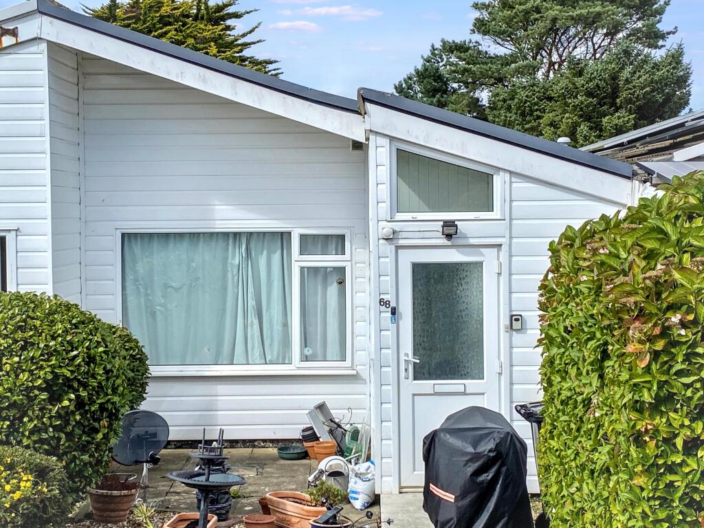 House in Camborne, Tuckingmill - More
