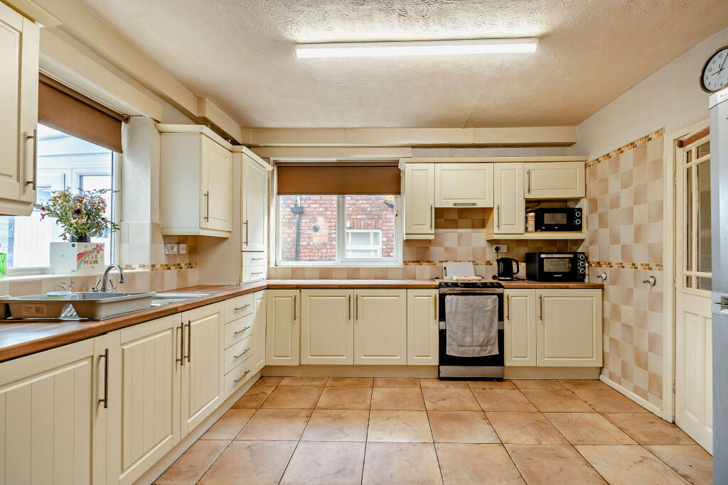 House in Warrington - View 3