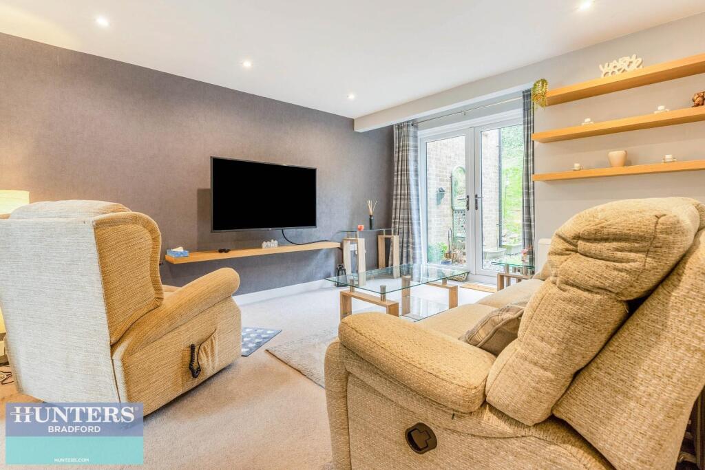 Additional image 4 of Frizley Gardens, Frizinghall, Bradford, West Yorkshire, BD9 4LY