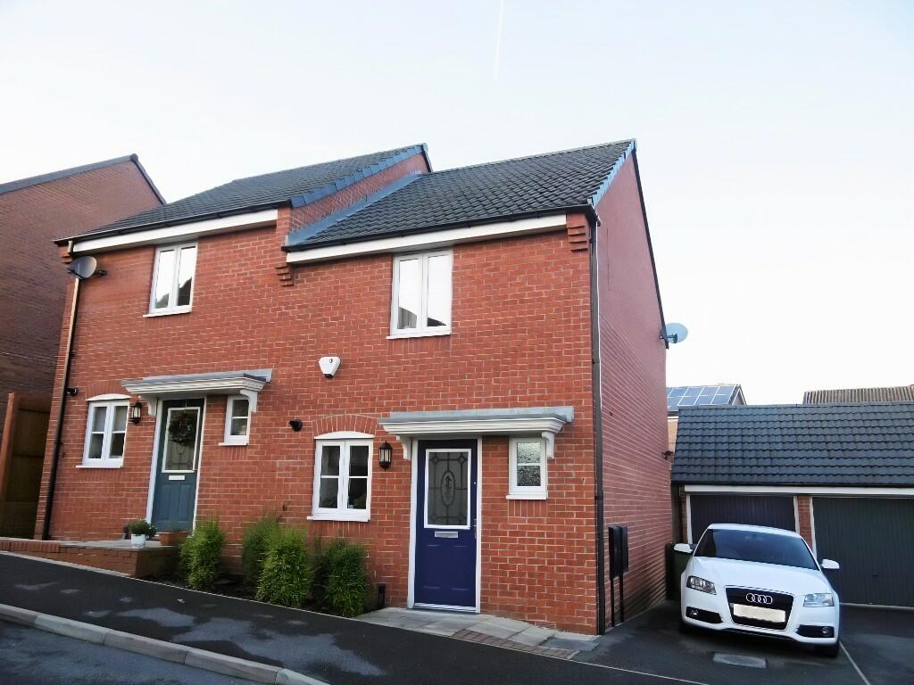 Main image of property: Brackenfield Close, Chesterfield, Derbyshire, S42