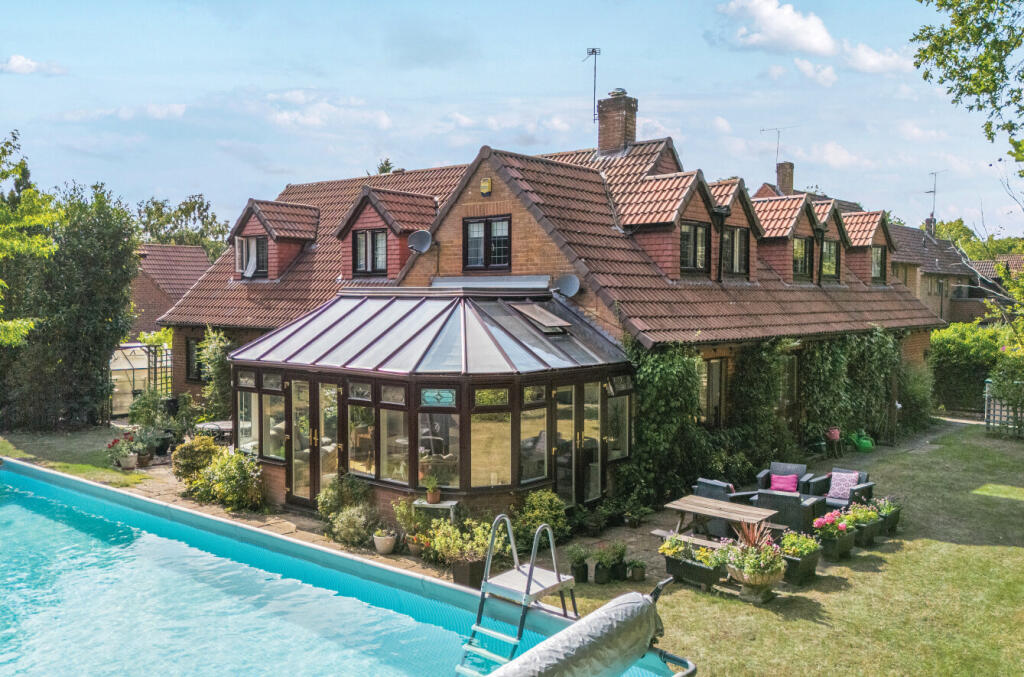 House in Guildford - View 3