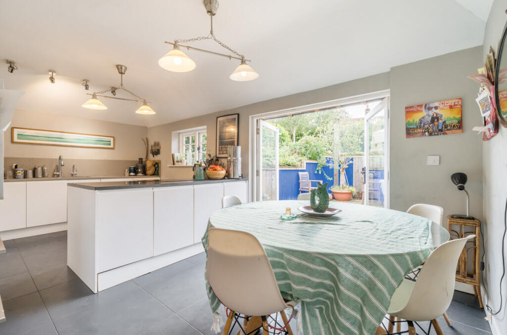 House in Winchester, West Meon - View 3