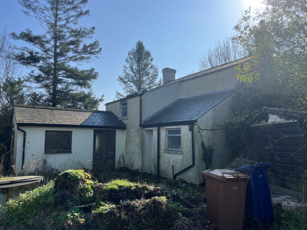 Main image of property: Andor Cottage, Barton Road, Wisbech St. Mary, Wisbech, Cambridgeshire, PE13 4RP