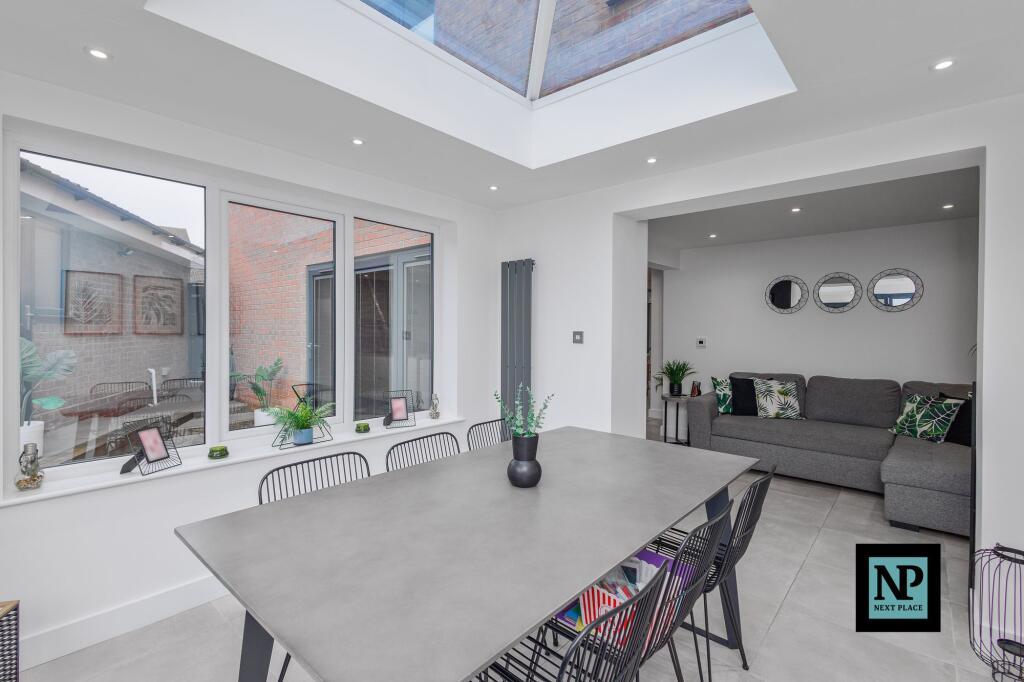 Additional image 5 of Slingsby, Tamworth, B77