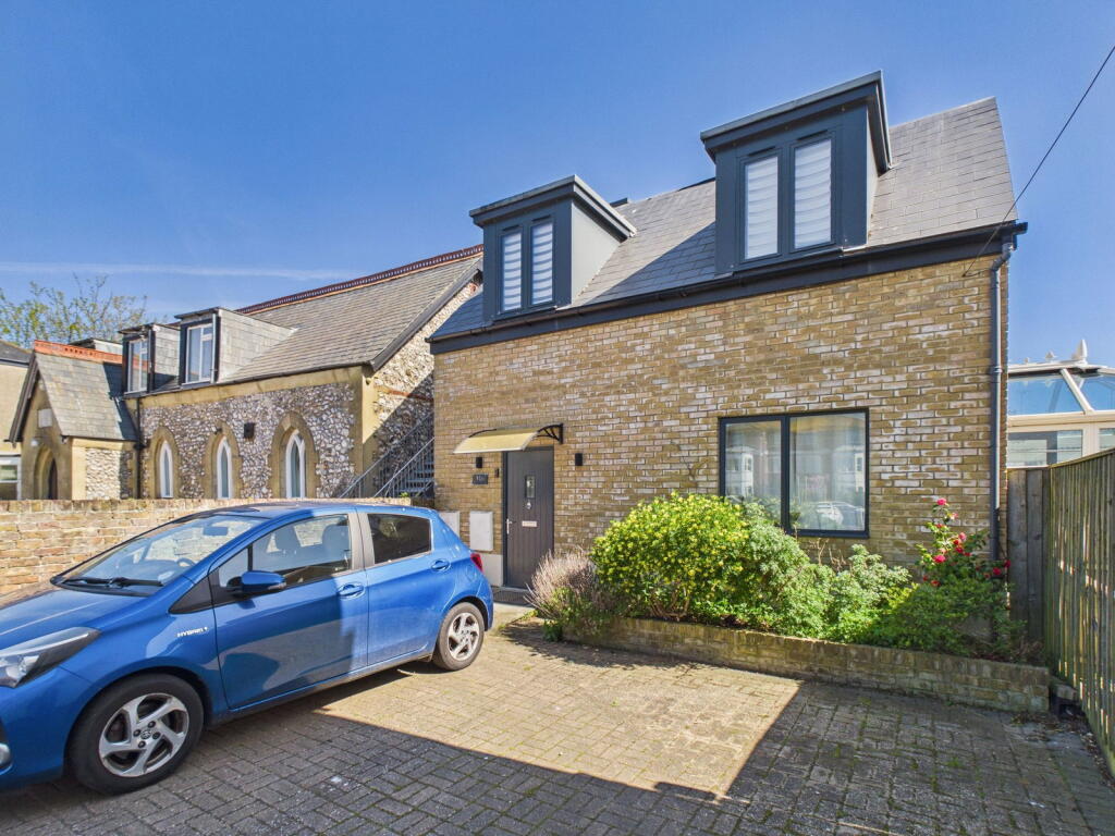 Main image of property: Byron Road, Worthing, BN11 3HN