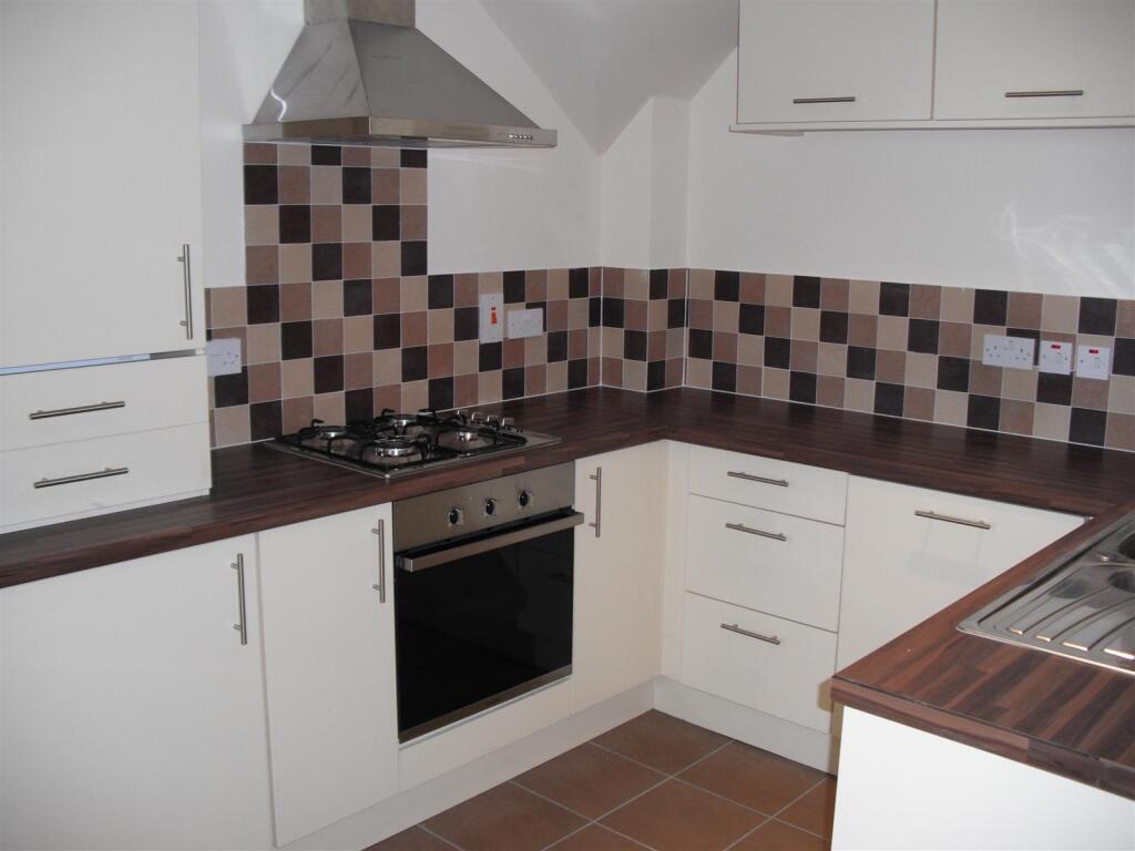 Main image of property: Barnwell Mews, Causewayhead