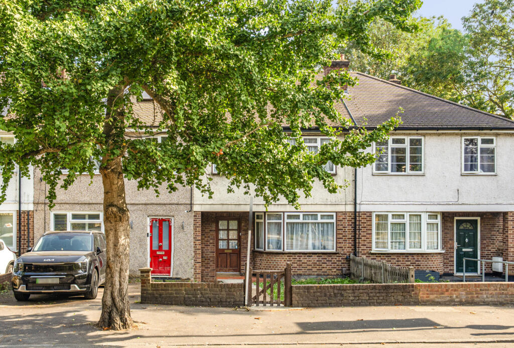 Main image of property: London Road, Mitcham, CR4