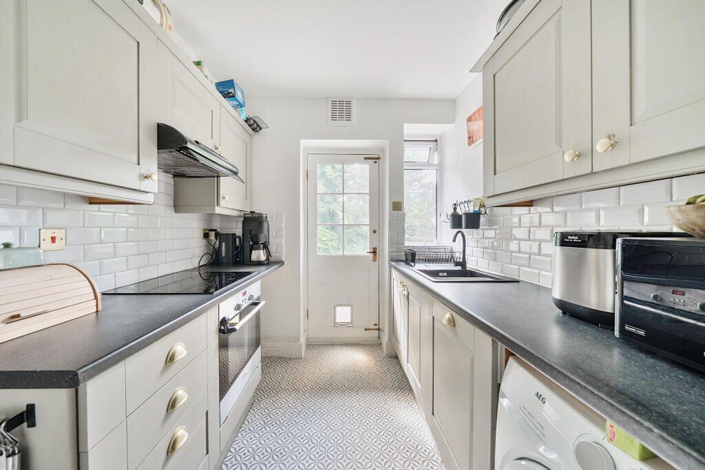 Apartment in London - View 2