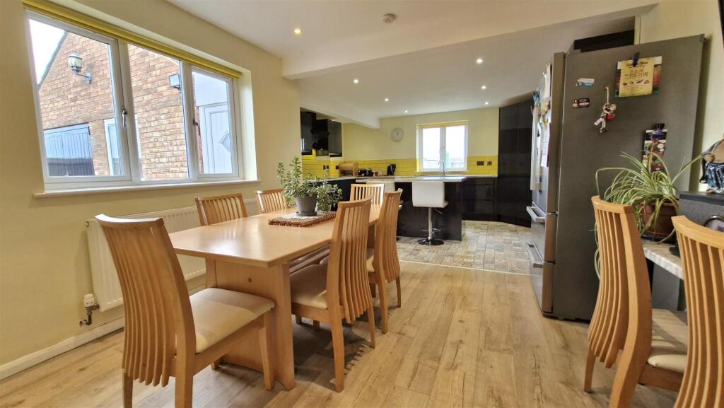 House in Peterborough - View 4