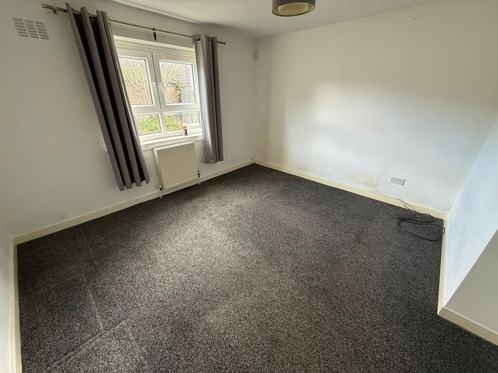 Apartment in Gourock, Larkfield - View 4