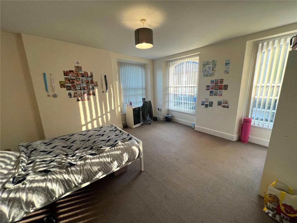 Caernarfon Road, Bangor, Gwynedd, LL57 photo 4