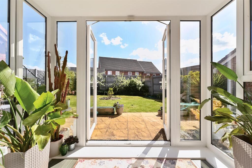 Borrer Drive, Henfield photo 2
