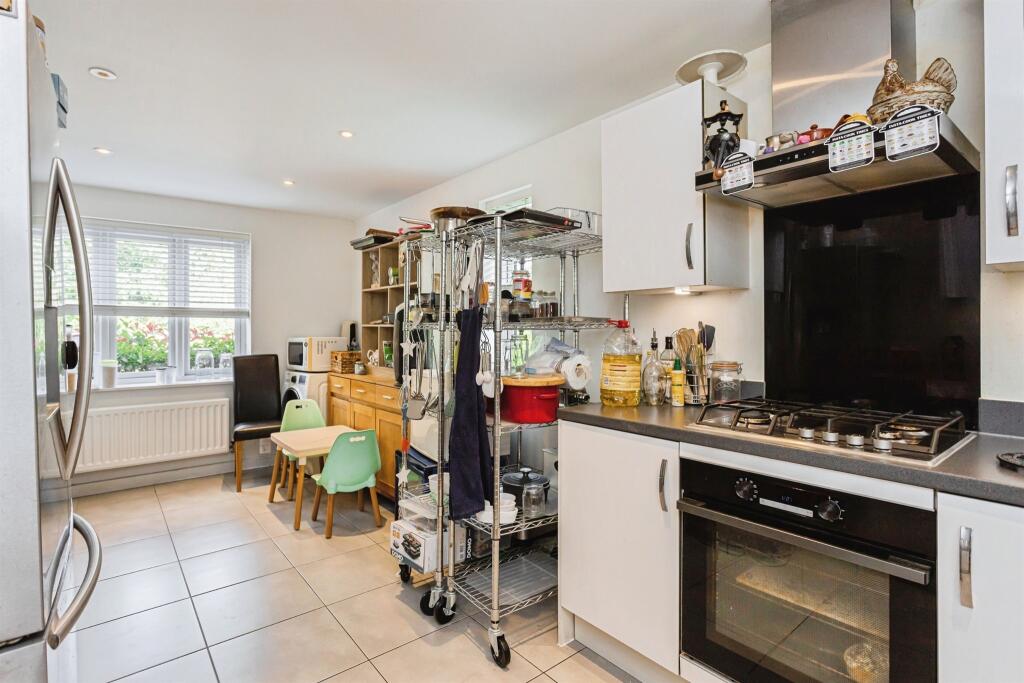House in Redhill - View 5
