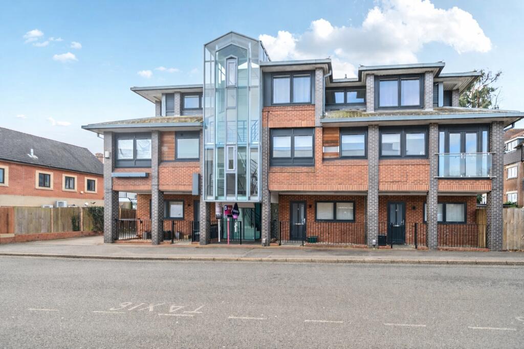 Main image of property: Branksome Chambers, Branksomewood Road, Fleet, Hampshire, GU51