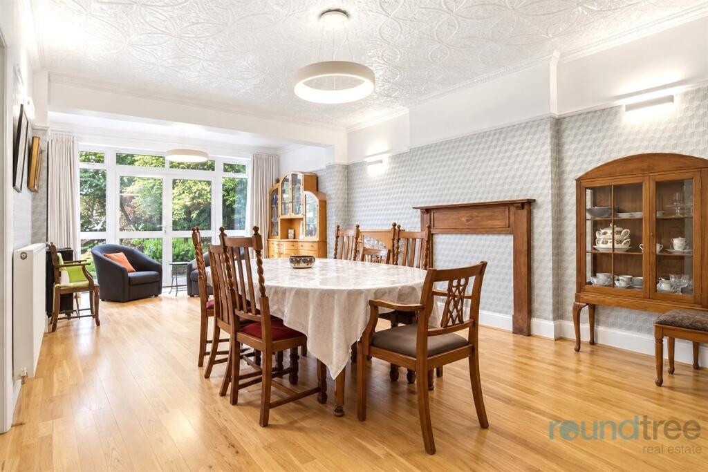 House in Harrow - View 4