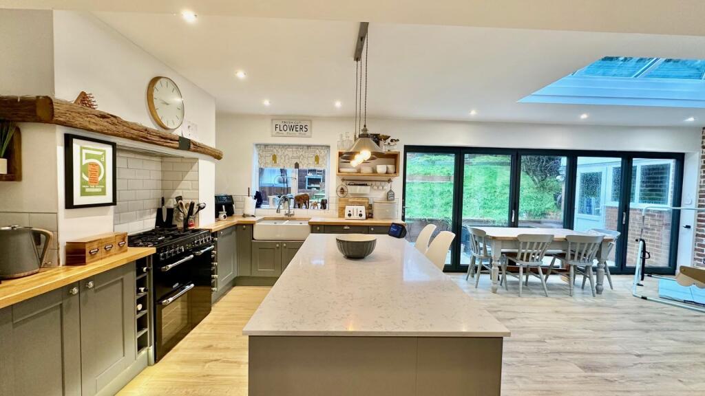 House in Tonbridge - View 2