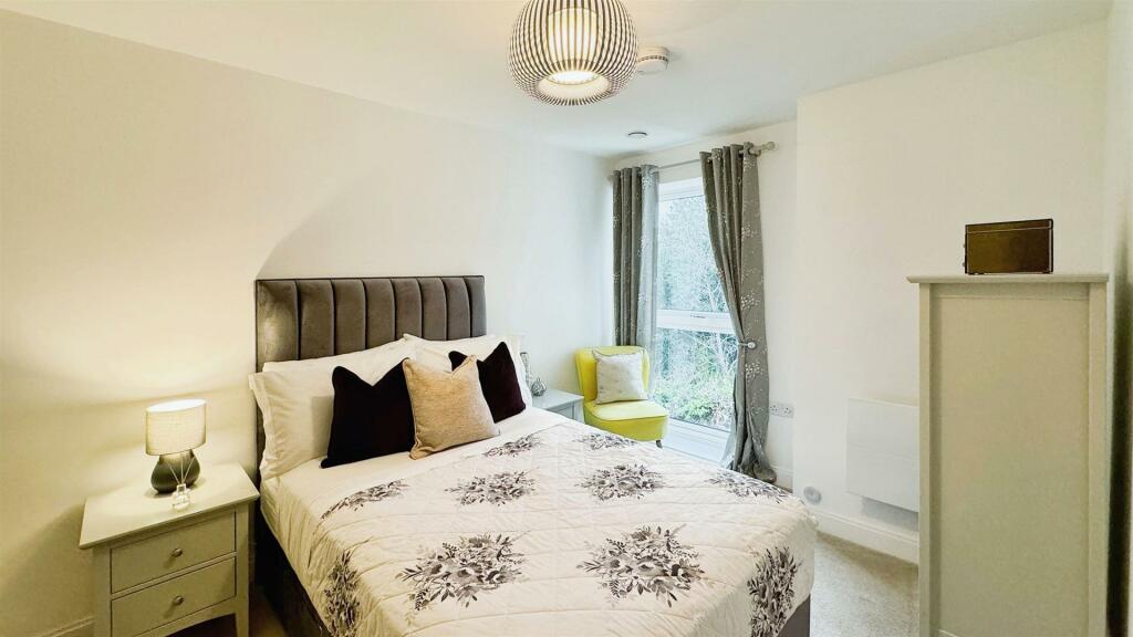 Apartment in Epping Forest, Waltham Abbey - View 3