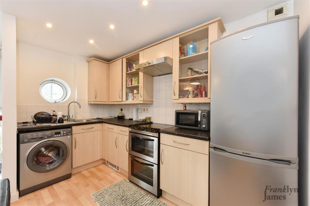 Apartment in London - View 4