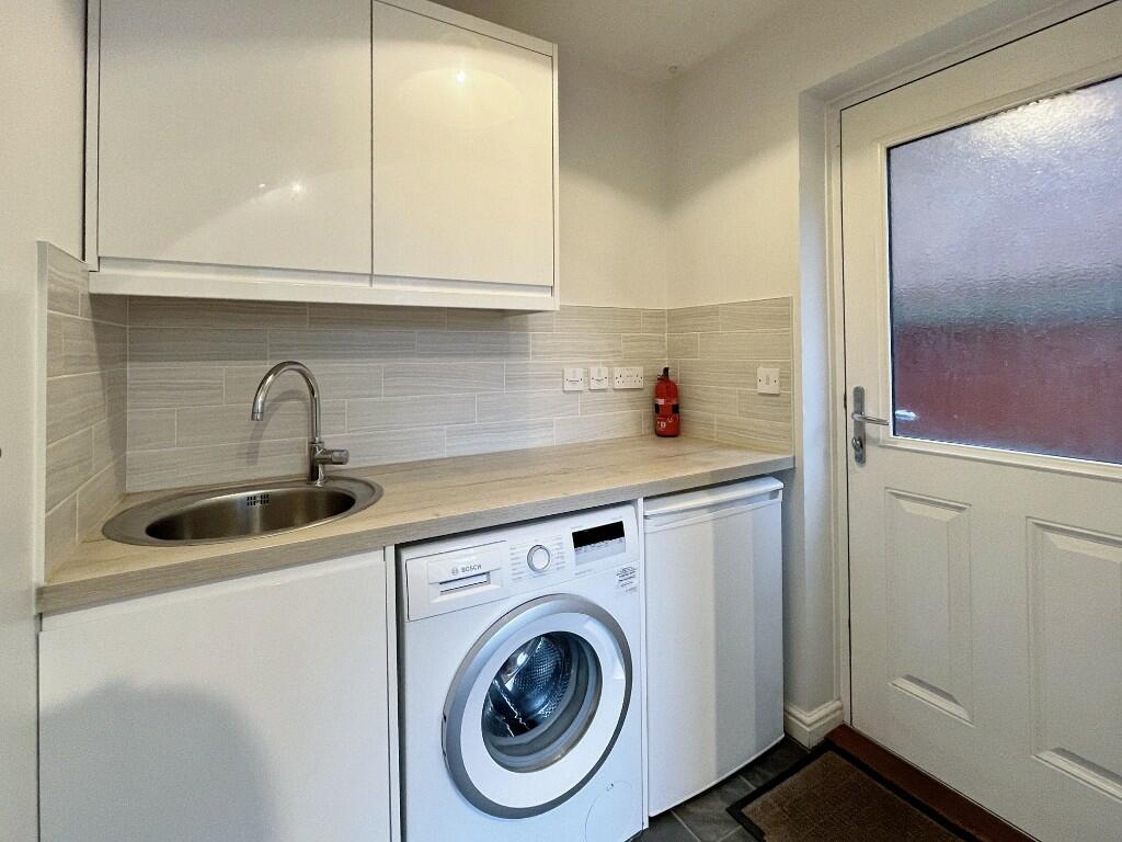 1 bedroom house share for rent