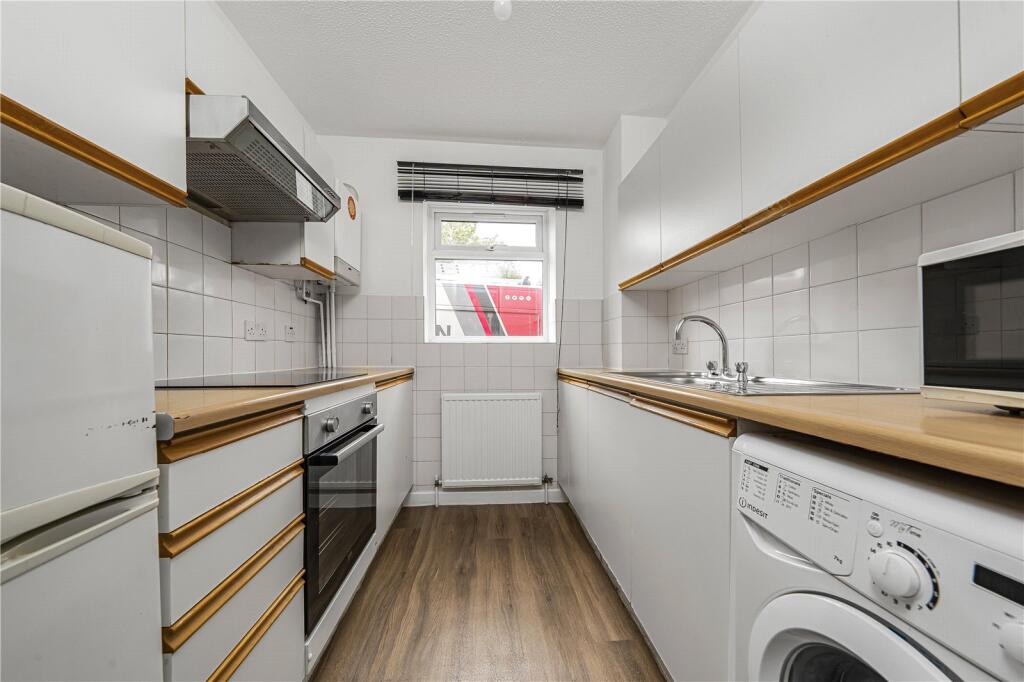 Rosewall Court, 2 Cromwell Road, London, SW19 photo 4