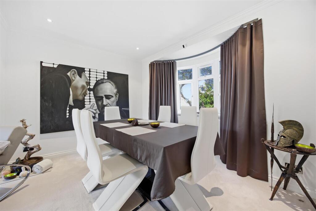 House in Southall - View 4