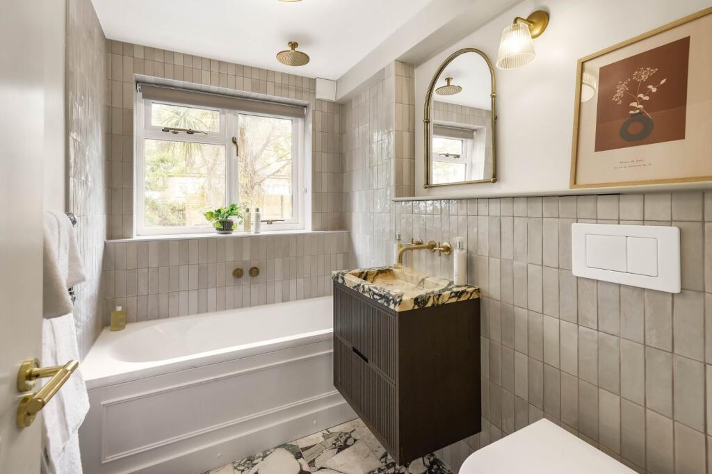 Apartment in London, Royal Borough of Kensington and Chelsea - View 5