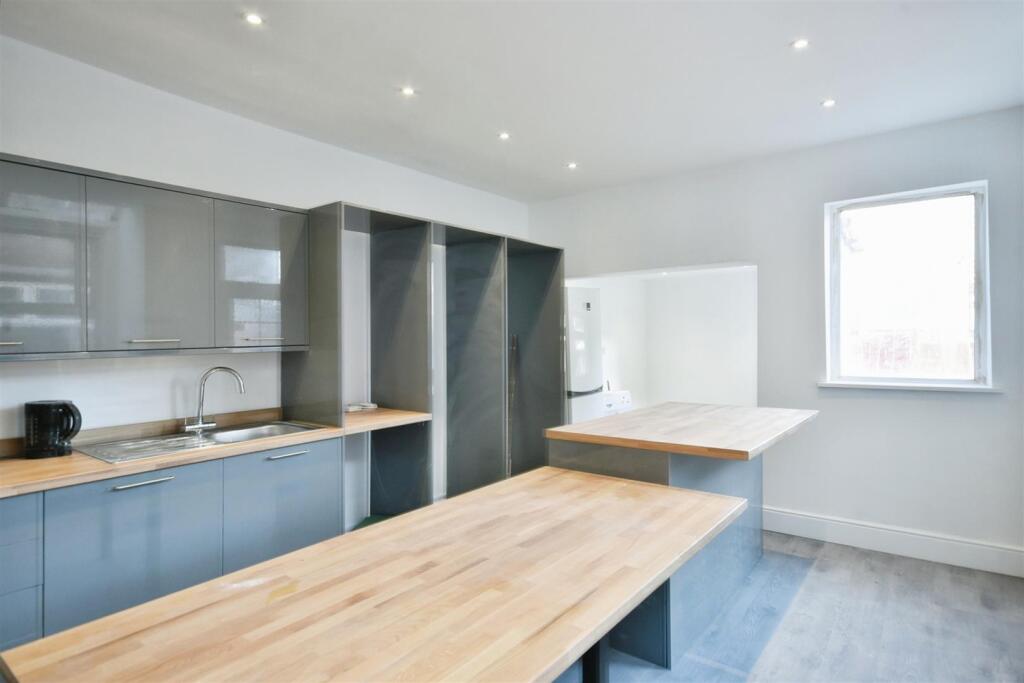 House in Manchester - View 5