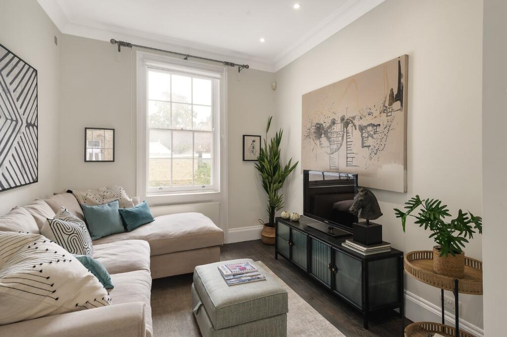 House in London - View 3