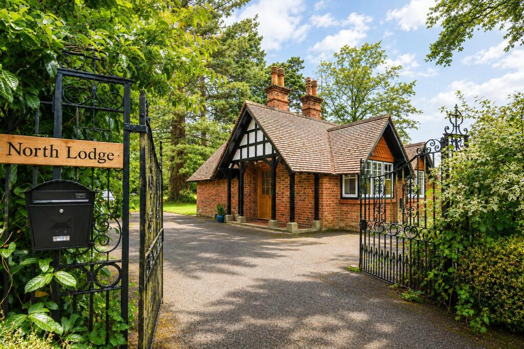 Main image of property: Woolton Hill, Newbury, Hampshire, RG20