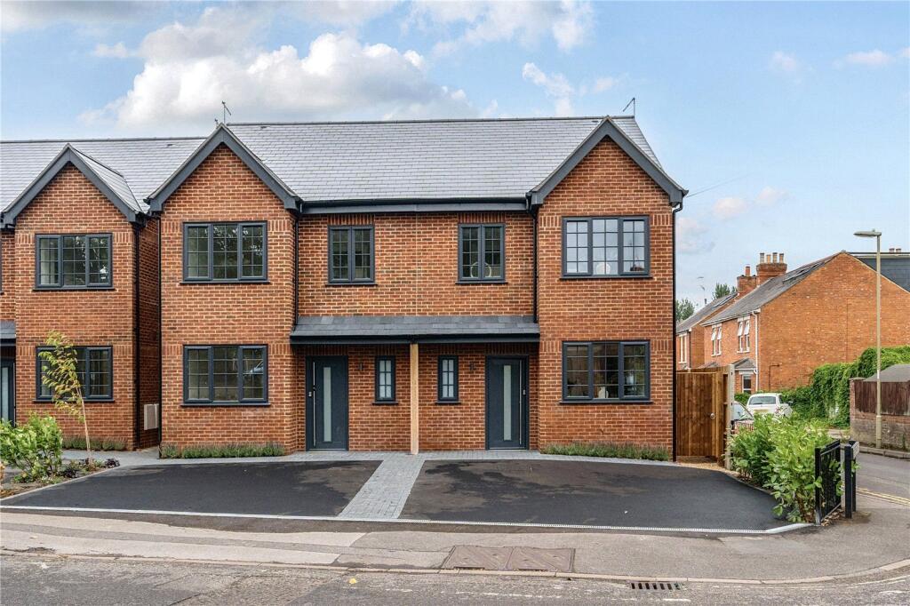 Main image of property: Park Road, Farnborough, Hampshire, GU14